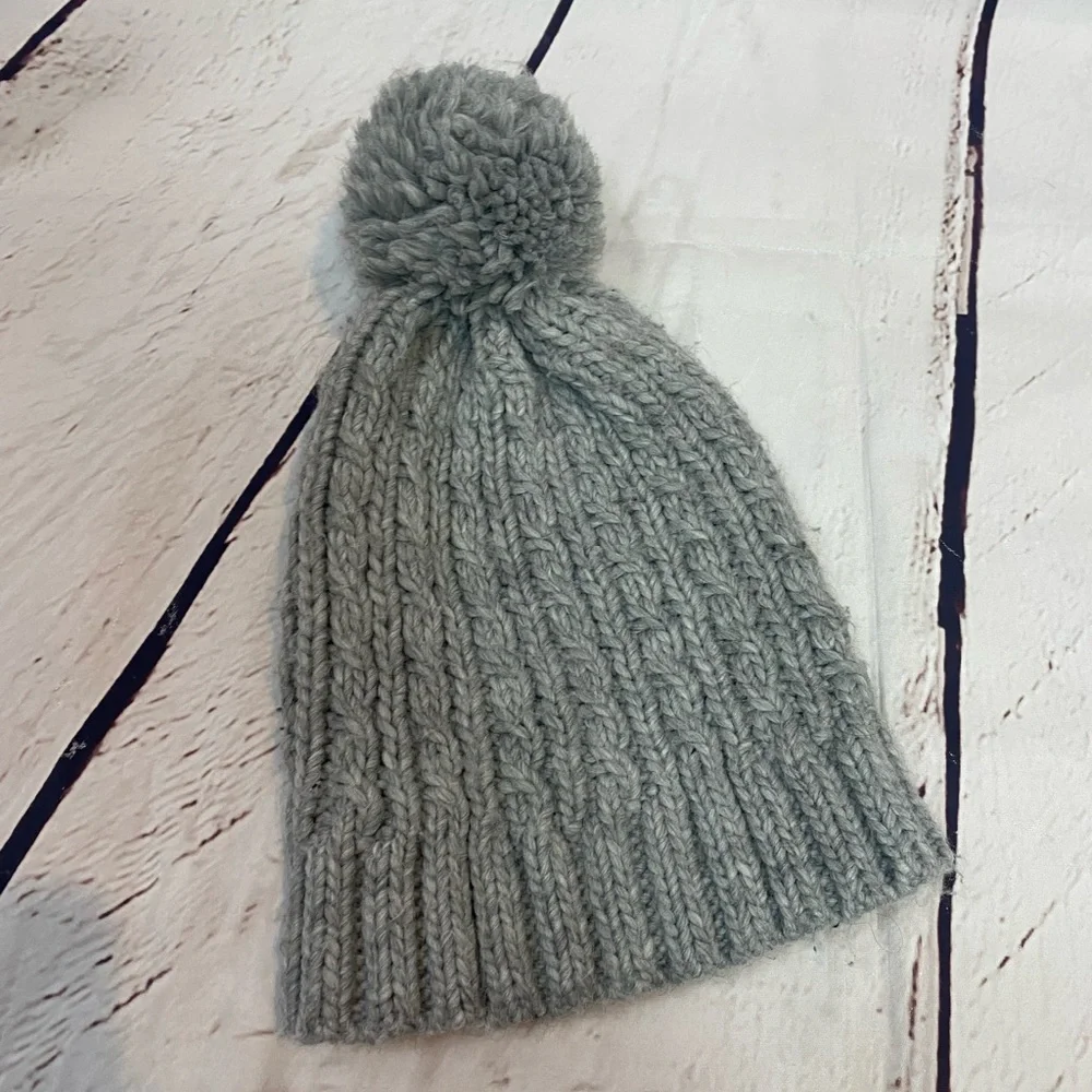 Forever21 Grey Slouchy Beanie - Picture 1 of 3